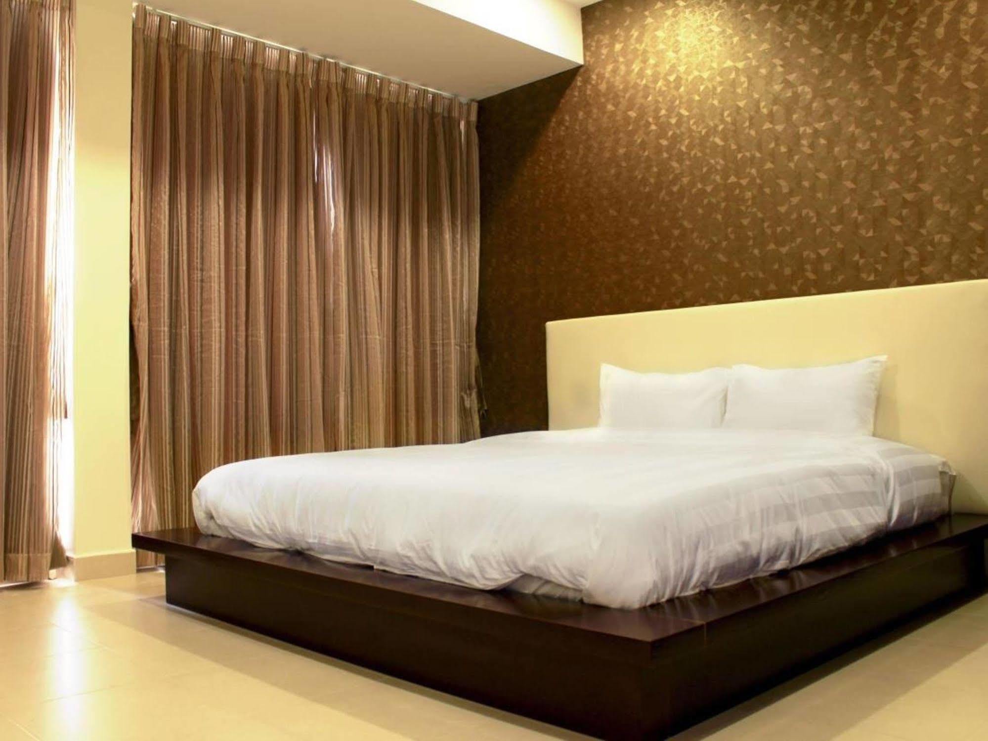 Song Hung Hotel & Serviced Apartments - Can Ho Dich Vu & Khach San Хошимин Екстериор снимка